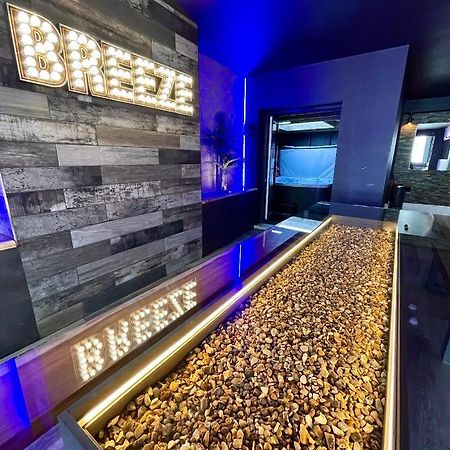 Breeze Suites - Luxury Group Accom - Sleeps 19 Blackpool Eksteriør billede