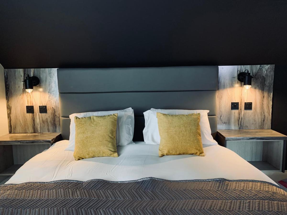 Breeze Suites - Luxury Group Accom - Sleeps 19 Blackpool Eksteriør billede