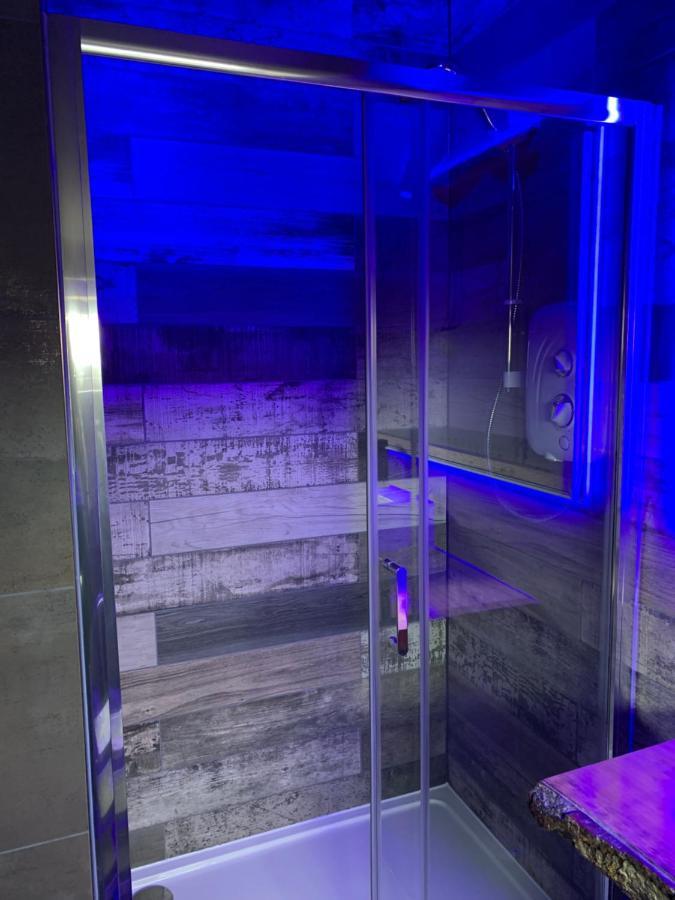 Breeze Suites - Luxury Group Accom - Sleeps 19 Blackpool Eksteriør billede