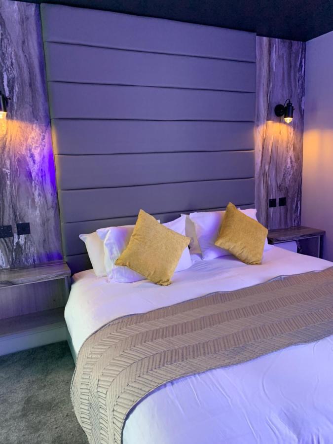 Breeze Suites - Luxury Group Accom - Sleeps 19 Blackpool Eksteriør billede